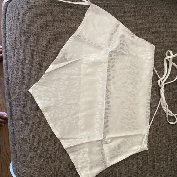 Top - Picture 2 of 2